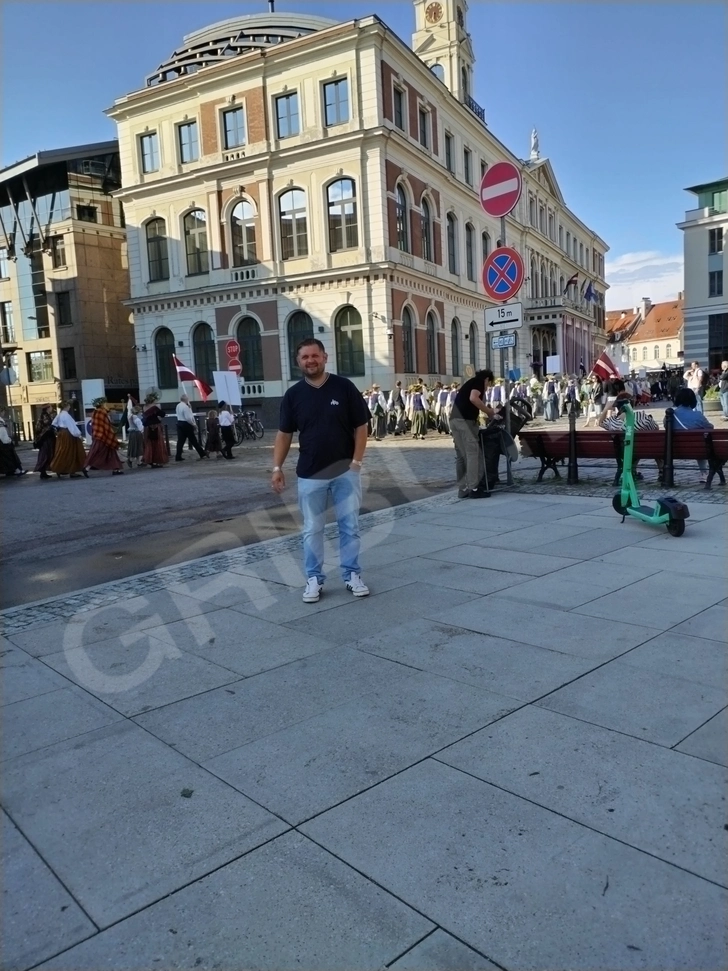 Ads by Men Looking for Women, Riga. ghost40: 29636017 1