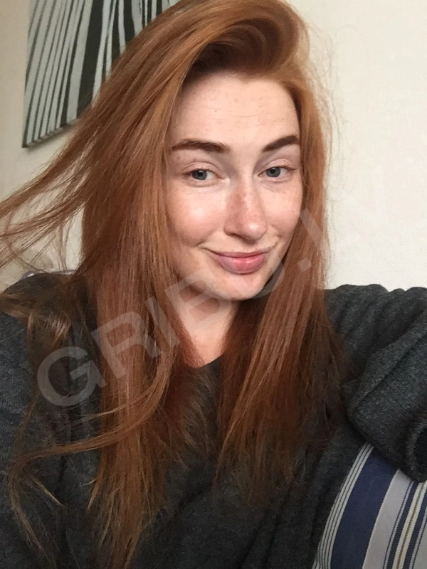 Kailas meiteņu ero foto Redhaired 1201540