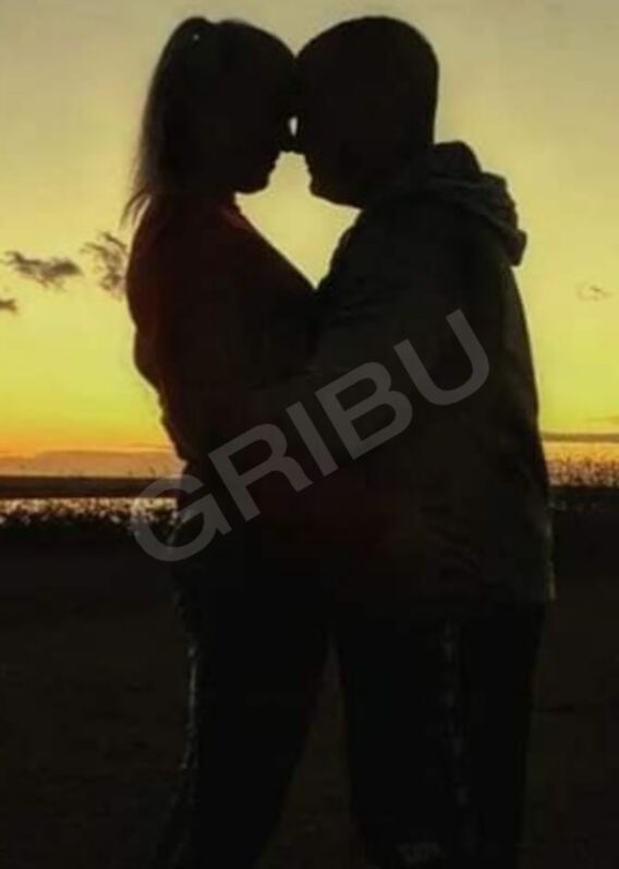 Intimate photo of couple masinda 4077533